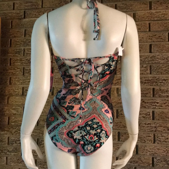 Emme Jordan Swimwear - Picture 5 of 5